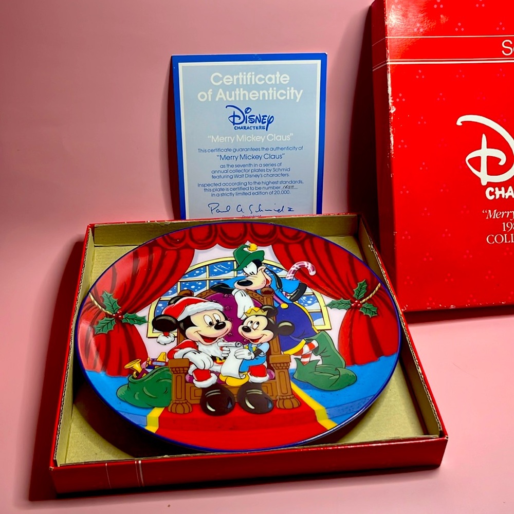 3/20 $ Vintage Collectors Mickey Mouse plate